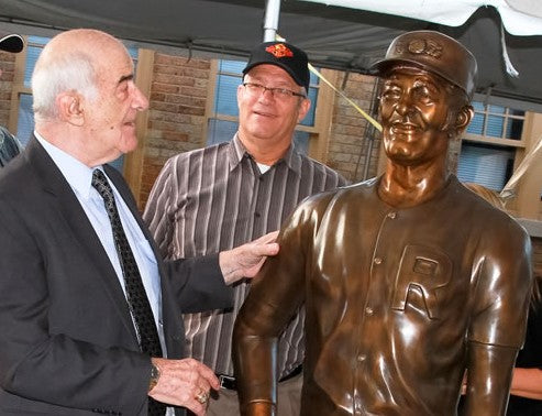 Joe Altobelli sees custom bronze statue of himself