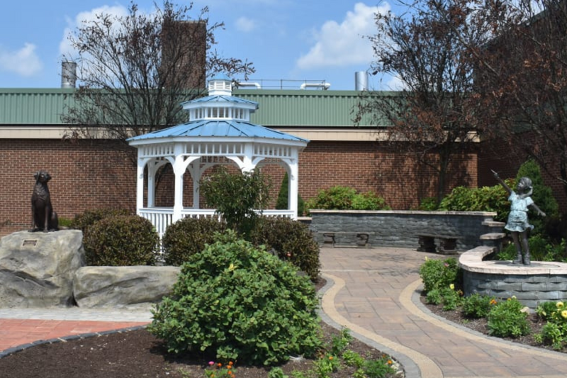 Hampton High School Remembrance Garden Gets Bronze Statues