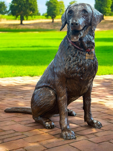 Dub Labrador Dog Statue