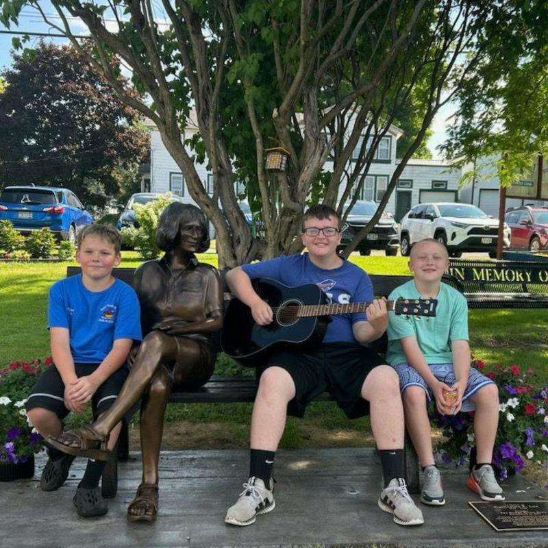Custom Bronze Statue of Cathy Lee on Park Bench