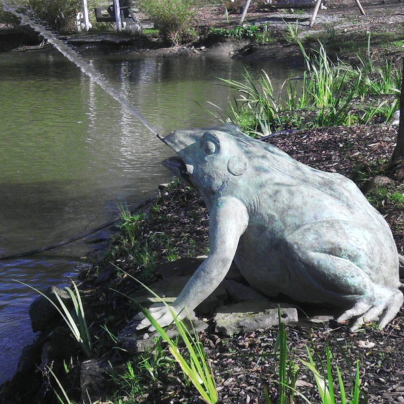 Bronze Jungle Frog Fountain