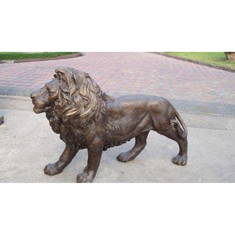 Single Lion Sculpture