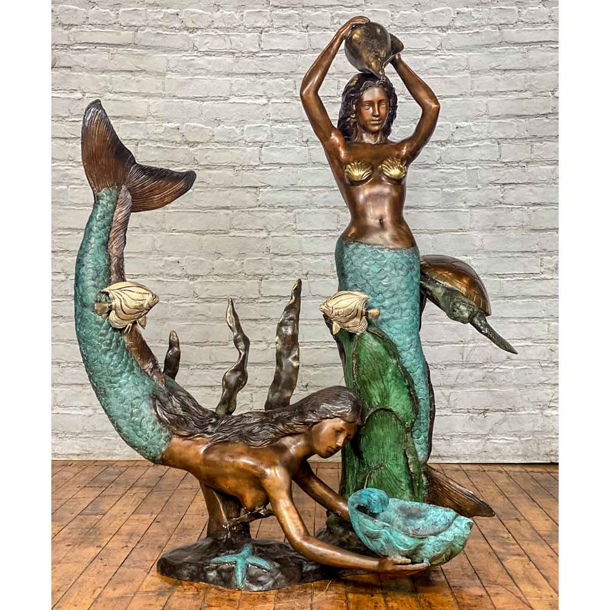 mermaids-playing-bronze-